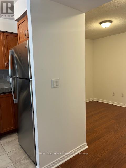 2505 - 925 Bay Street, Toronto, Ontario  M5S 3L4 - Photo 7 - C12434713