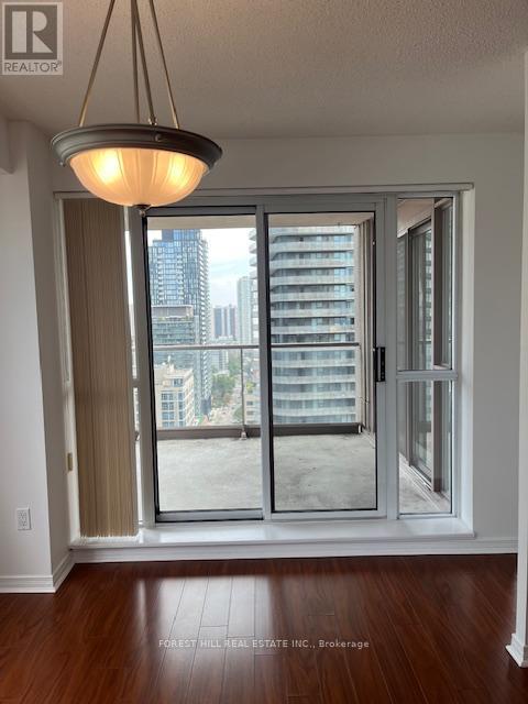 2506 - 925 Bay Street, Toronto, Ontario  M5S 3L4 - Photo 10 - C12434716