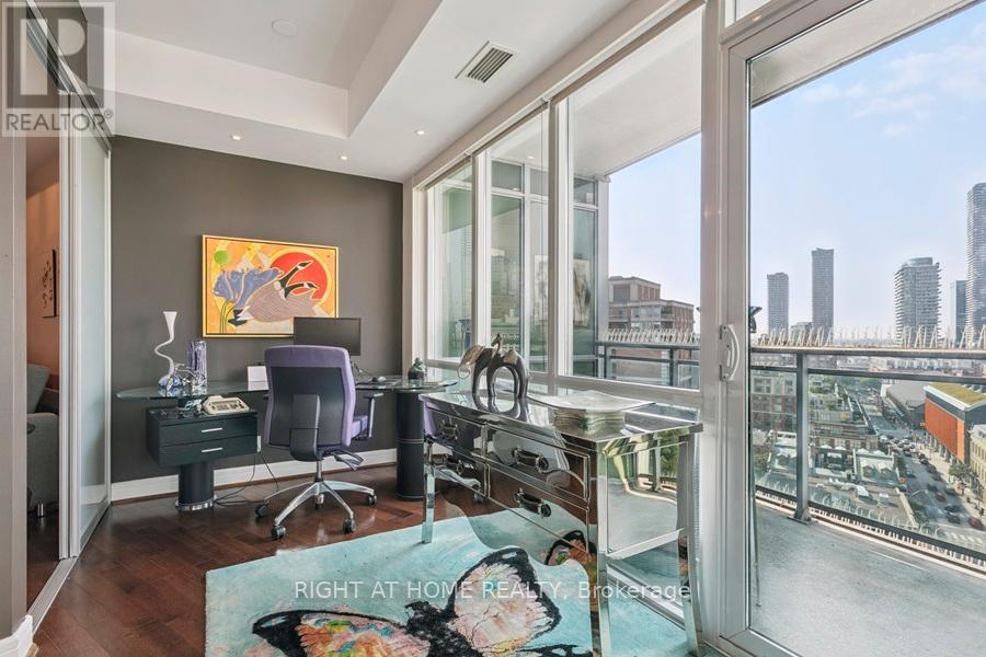 1204 - 112 George Street, Toronto, Ontario  M5A 2M5 - Photo 10 - C12434719