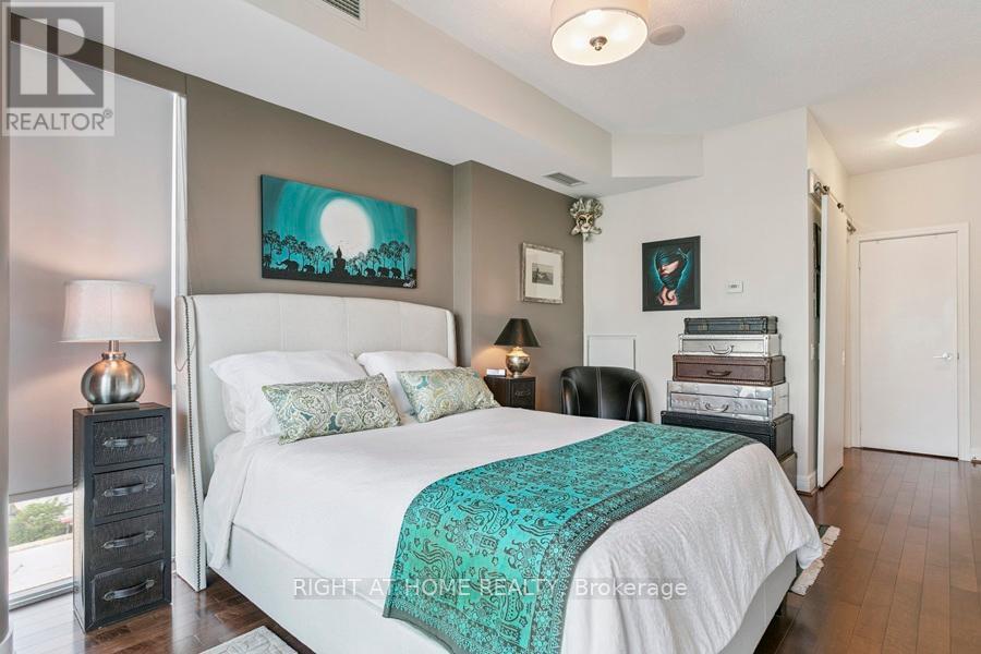 1204 - 112 George Street, Toronto, Ontario  M5A 2M5 - Photo 17 - C12434719
