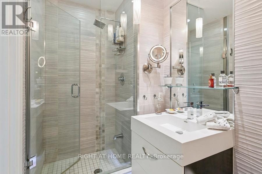 1204 - 112 George Street, Toronto, Ontario  M5A 2M5 - Photo 20 - C12434719