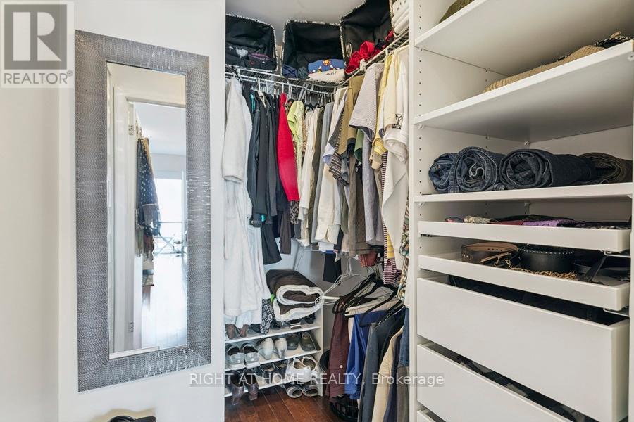1204 - 112 George Street, Toronto, Ontario  M5A 2M5 - Photo 22 - C12434719