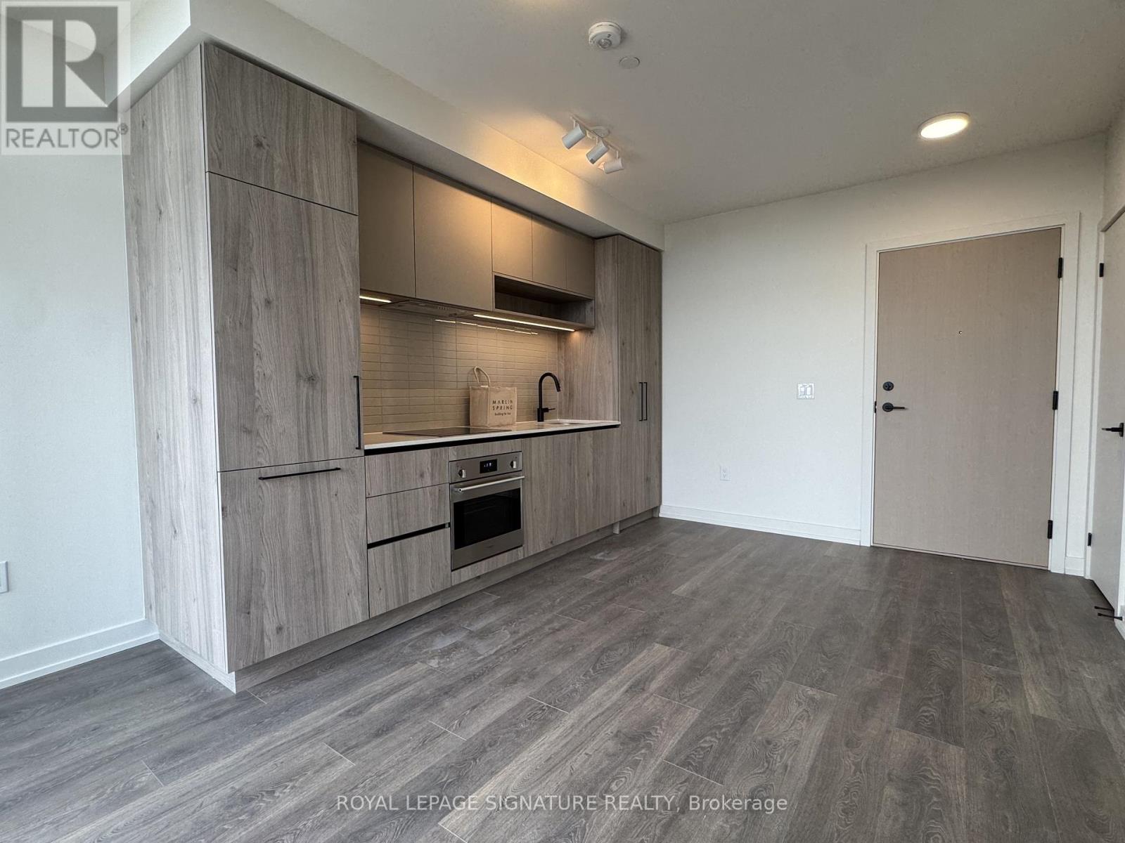 501 - 181 STERLING ROAD, Toronto, Ontario
