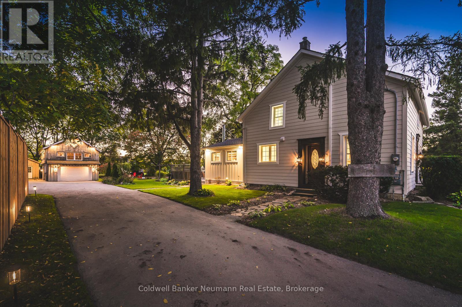 821 Watson Road S, Puslinch, Ontario  N0B 1C0 - Photo 3 - X12433840