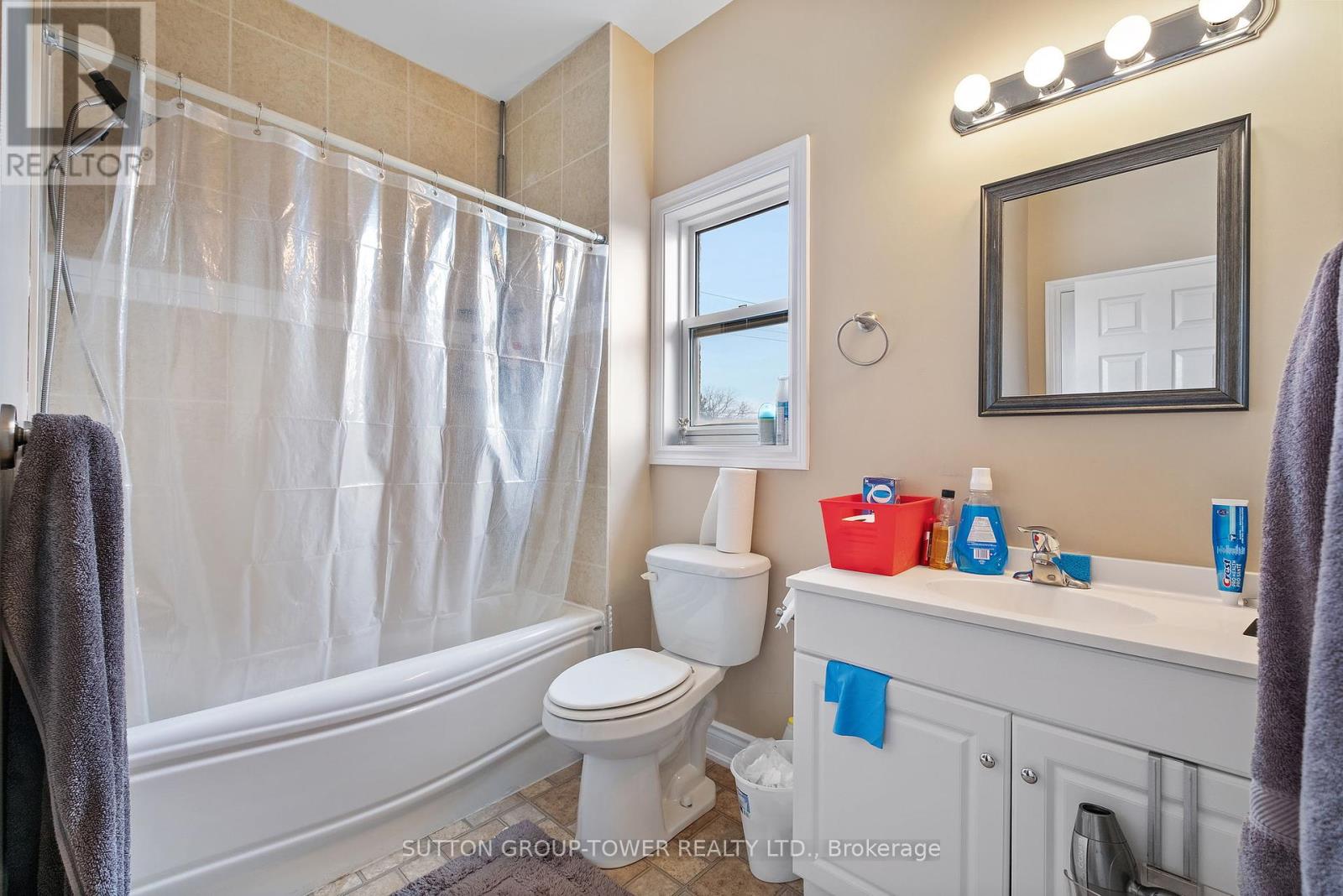 750 Albert Street, Oshawa, Ontario  L1H 4T6 - Photo 29 - E12434666