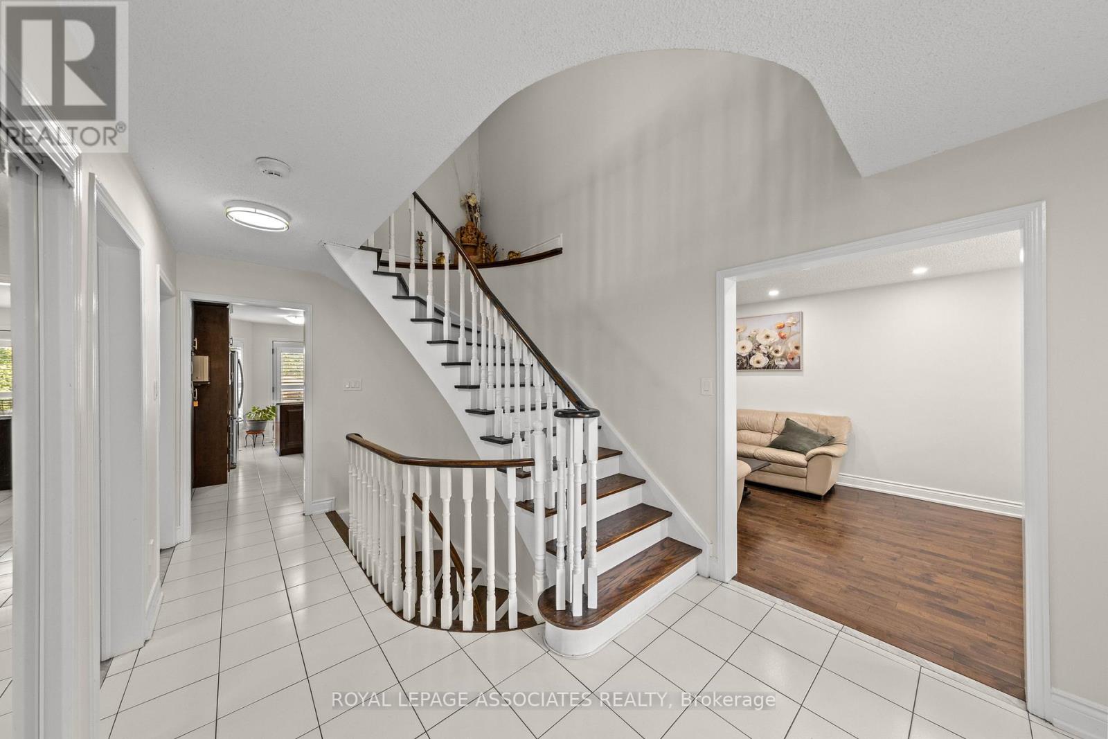 47 Whiteway Court, Toronto, Ontario  M1B 5L9 - Photo 6 - E12434706