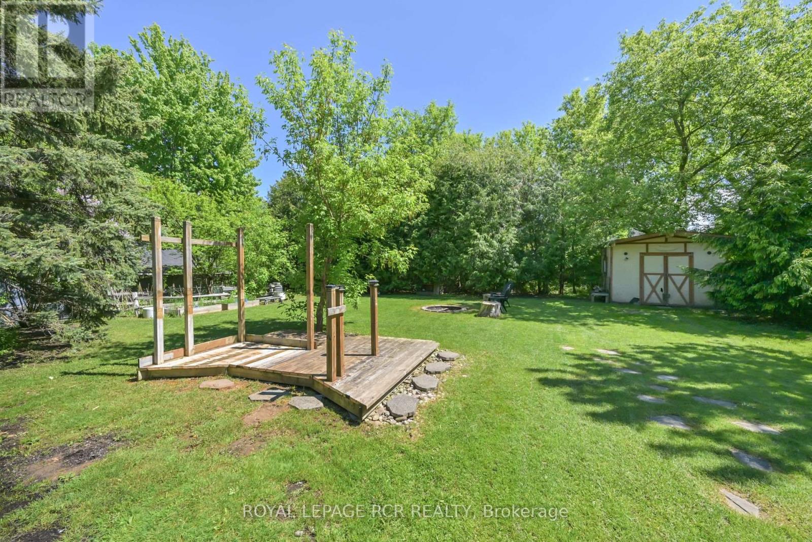 17 Jamieson Drive, Adjala-Tosorontio, Ontario  L0N 1R0 - Photo 21 - N12434730