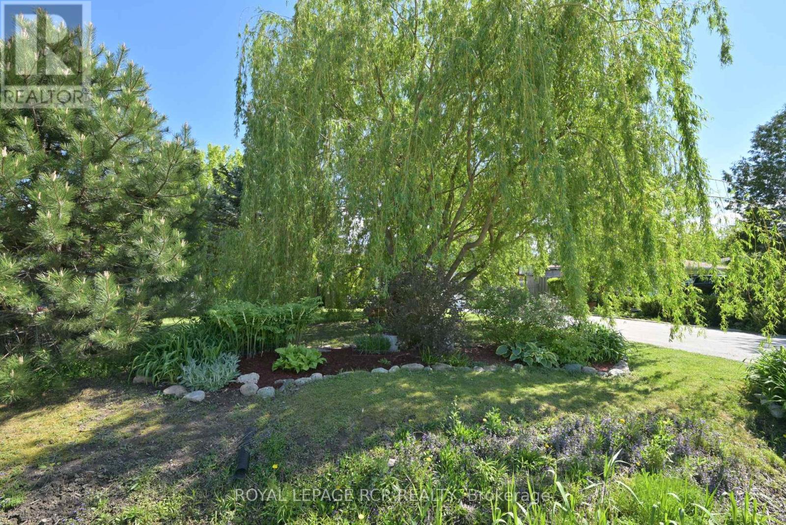 17 Jamieson Drive, Adjala-Tosorontio, Ontario  L0N 1R0 - Photo 23 - N12434730