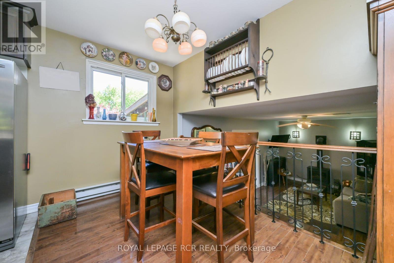 17 Jamieson Drive, Adjala-Tosorontio, Ontario  L0N 1R0 - Photo 9 - N12434730