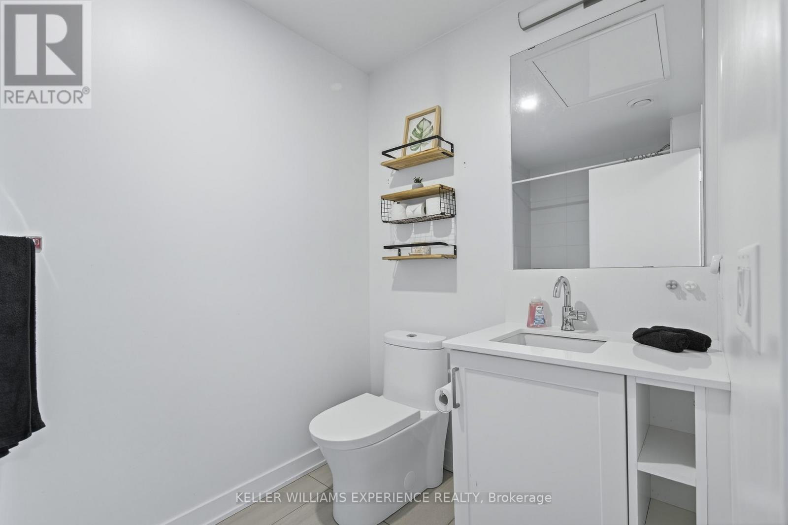 328 - 681 Yonge Street, Barrie, Ontario  L4N 4E8 - Photo 10 - S12434655