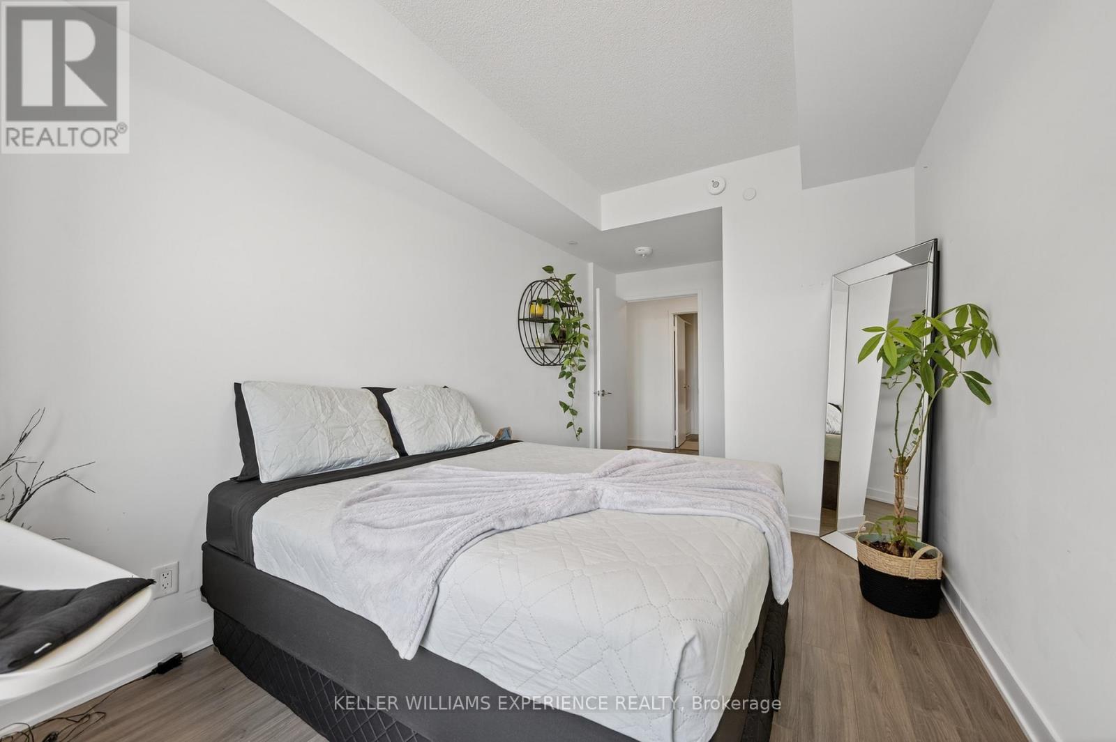 328 - 681 Yonge Street, Barrie, Ontario  L4N 4E8 - Photo 9 - S12434655