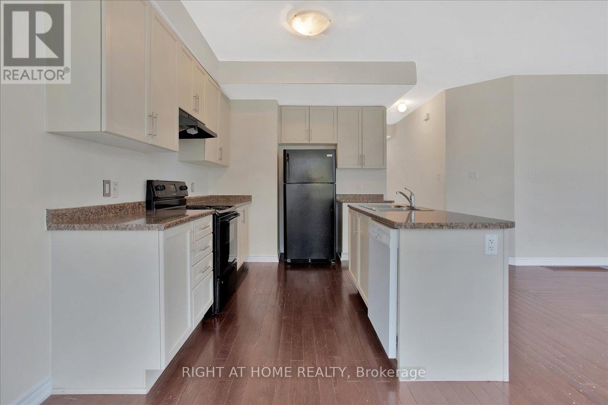 72 Christy Drive, Wasaga Beach, Ontario  L9Z 0E5 - Photo 13 - S12434700