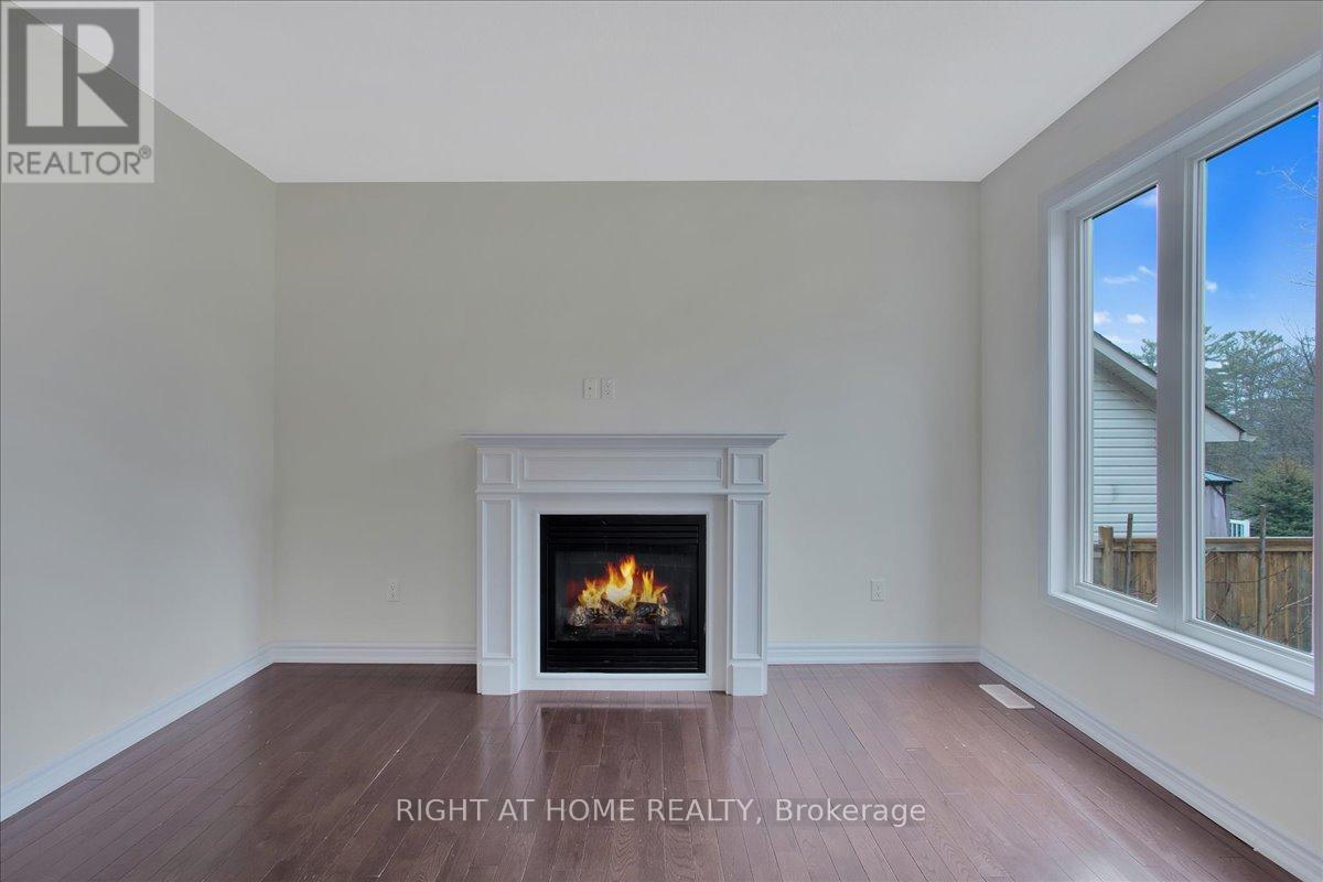 72 Christy Drive, Wasaga Beach, Ontario  L9Z 0E5 - Photo 19 - S12434700