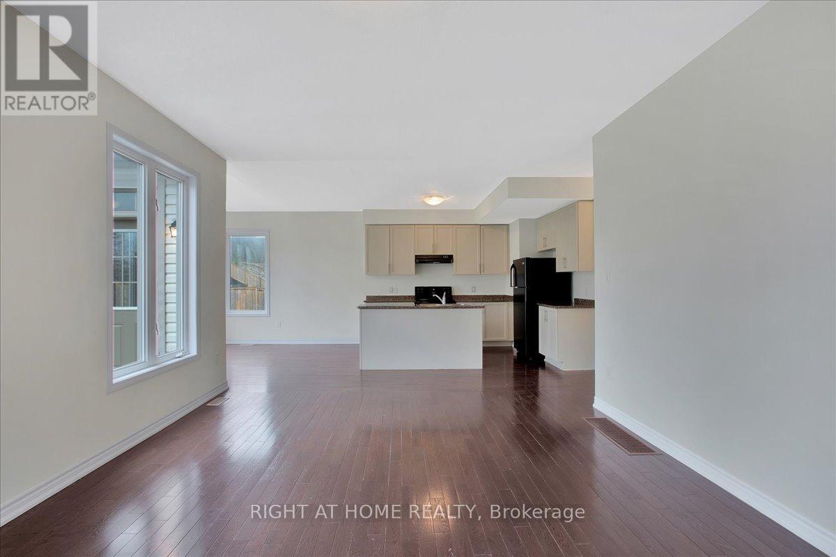 72 Christy Drive, Wasaga Beach, Ontario  L9Z 0E5 - Photo 20 - S12434700