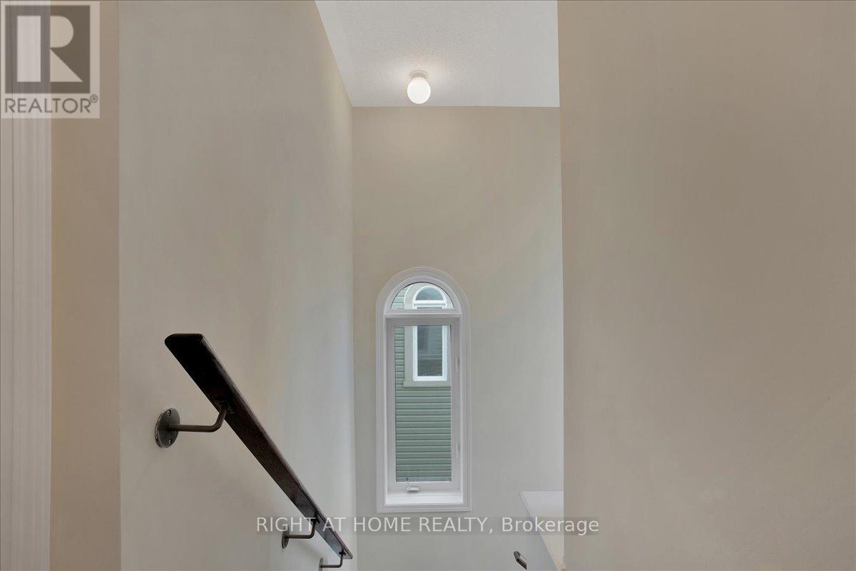 72 Christy Drive, Wasaga Beach, Ontario  L9Z 0E5 - Photo 22 - S12434700