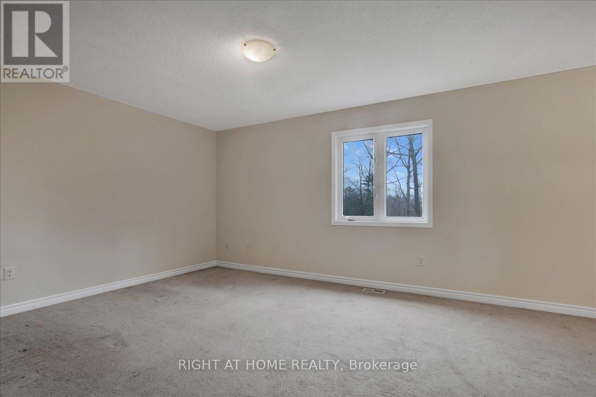 72 Christy Drive, Wasaga Beach, Ontario  L9Z 0E5 - Photo 25 - S12434700