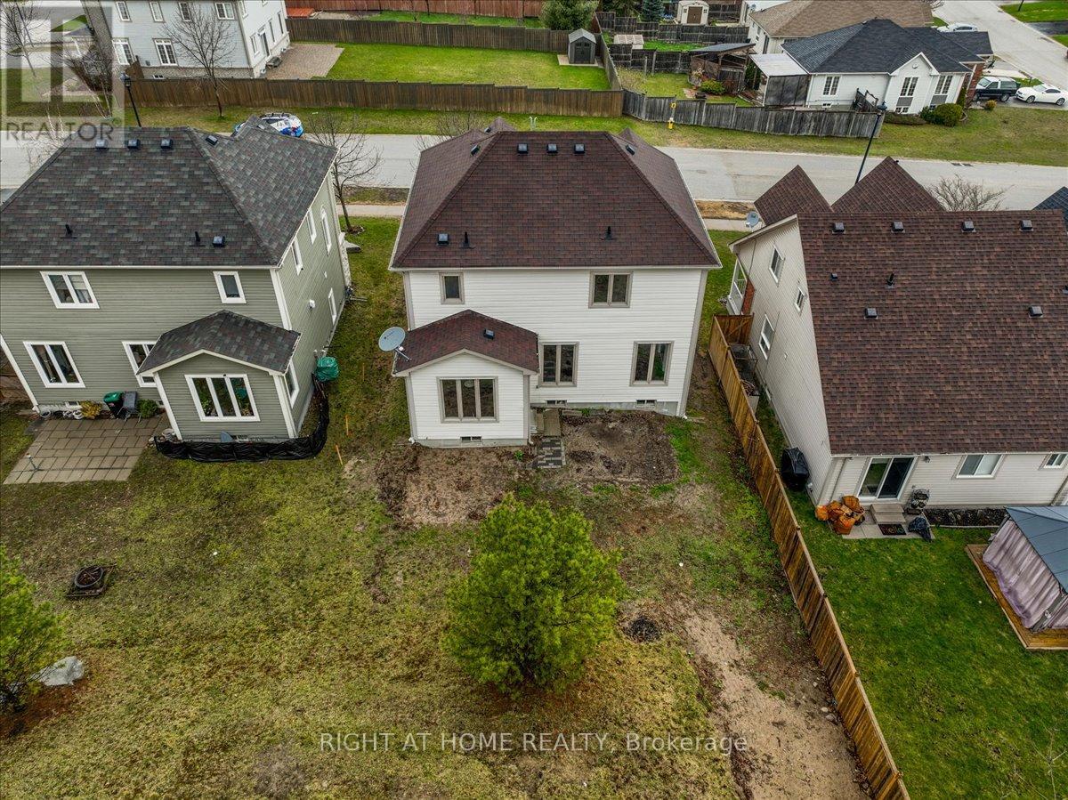 72 Christy Drive, Wasaga Beach, Ontario  L9Z 0E5 - Photo 43 - S12434700