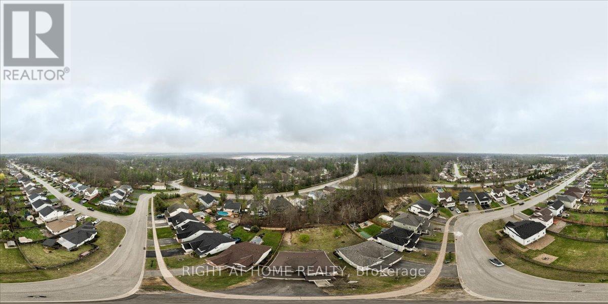 72 Christy Drive, Wasaga Beach, Ontario  L9Z 0E5 - Photo 45 - S12434700