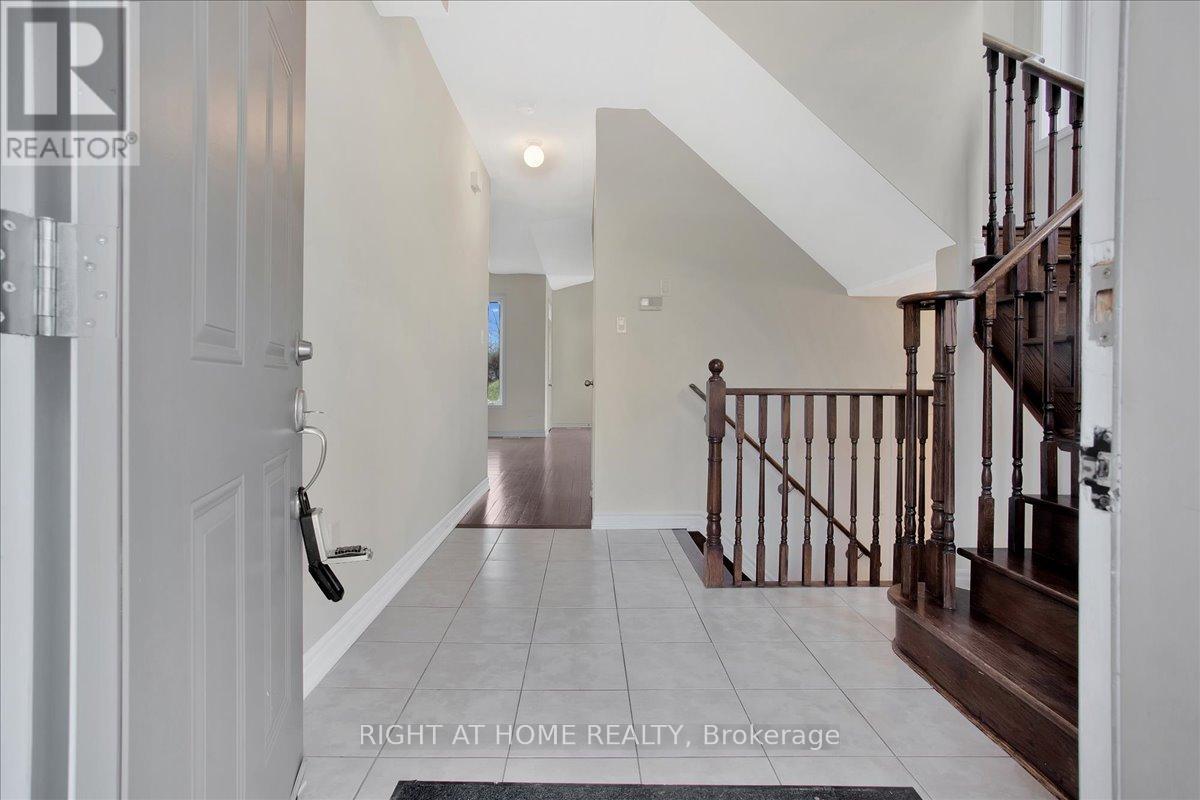 72 Christy Drive, Wasaga Beach, Ontario  L9Z 0E5 - Photo 7 - S12434700