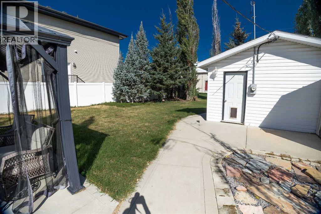 4742 48 Avenue, Lacombe, Alberta  T4L 1N2 - Photo 6 - A2258446