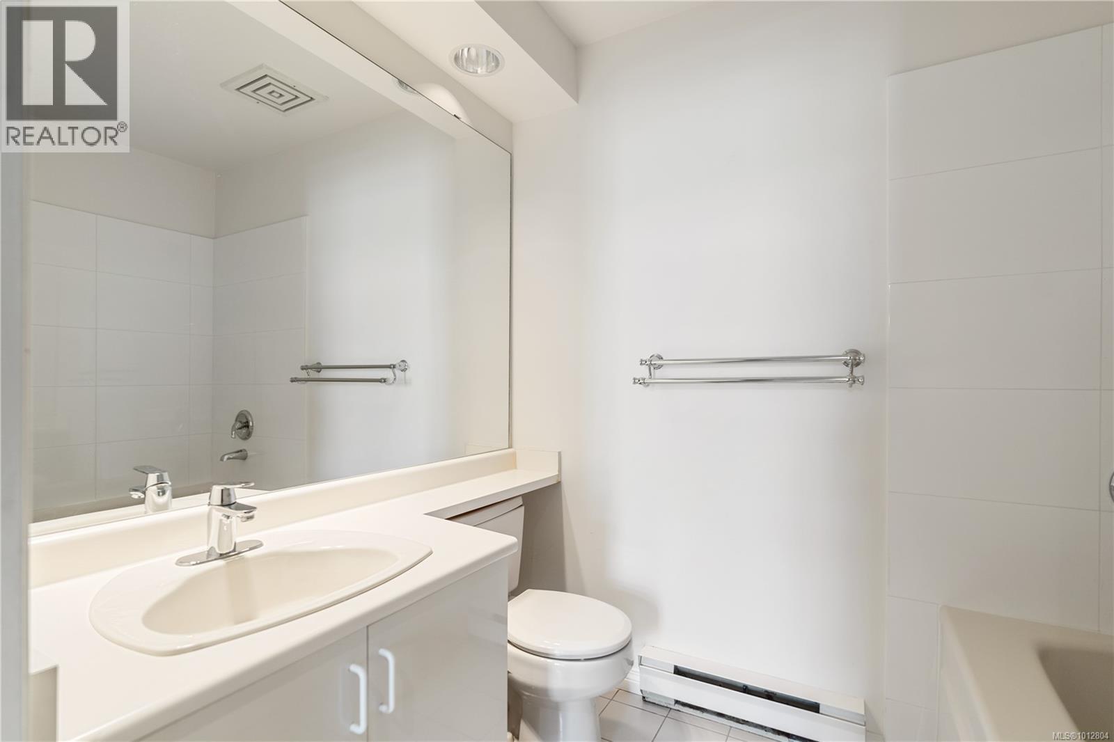 104 11 Cooperage Pl, Victoria, British Columbia  V9A 7J9 - Photo 26 - 1012804