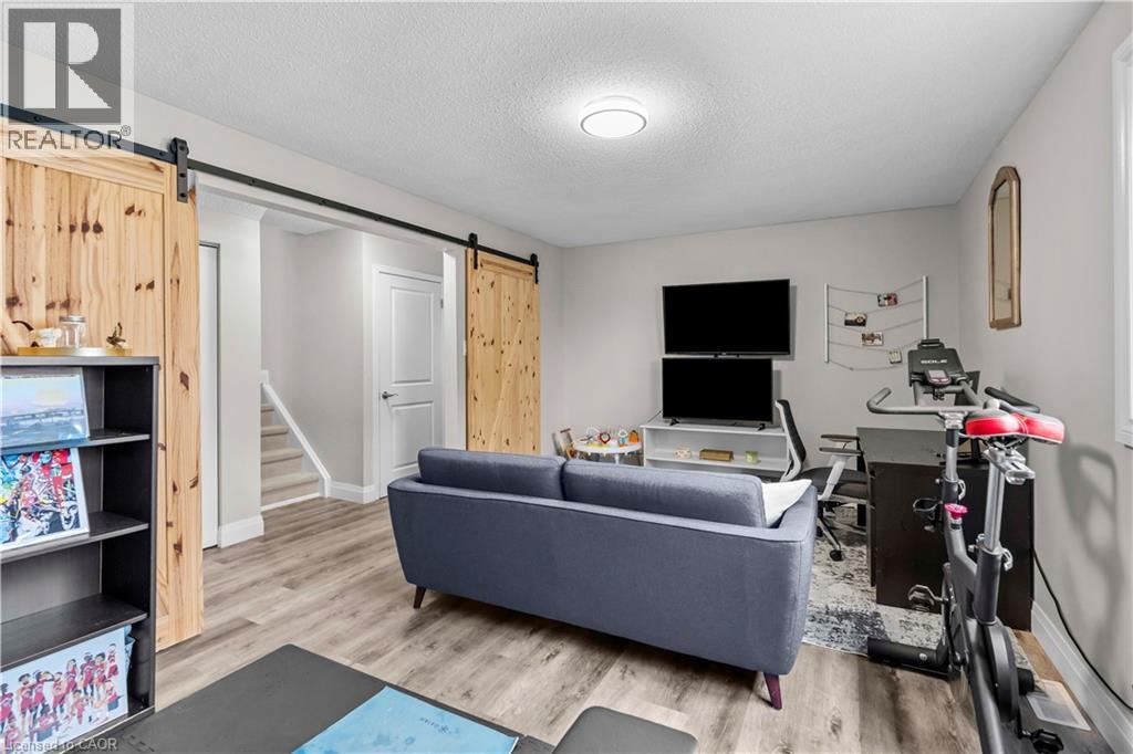 82 East 36th Street, Hamilton, Ontario  L8V 3Z1 - Photo 34 - 40774849