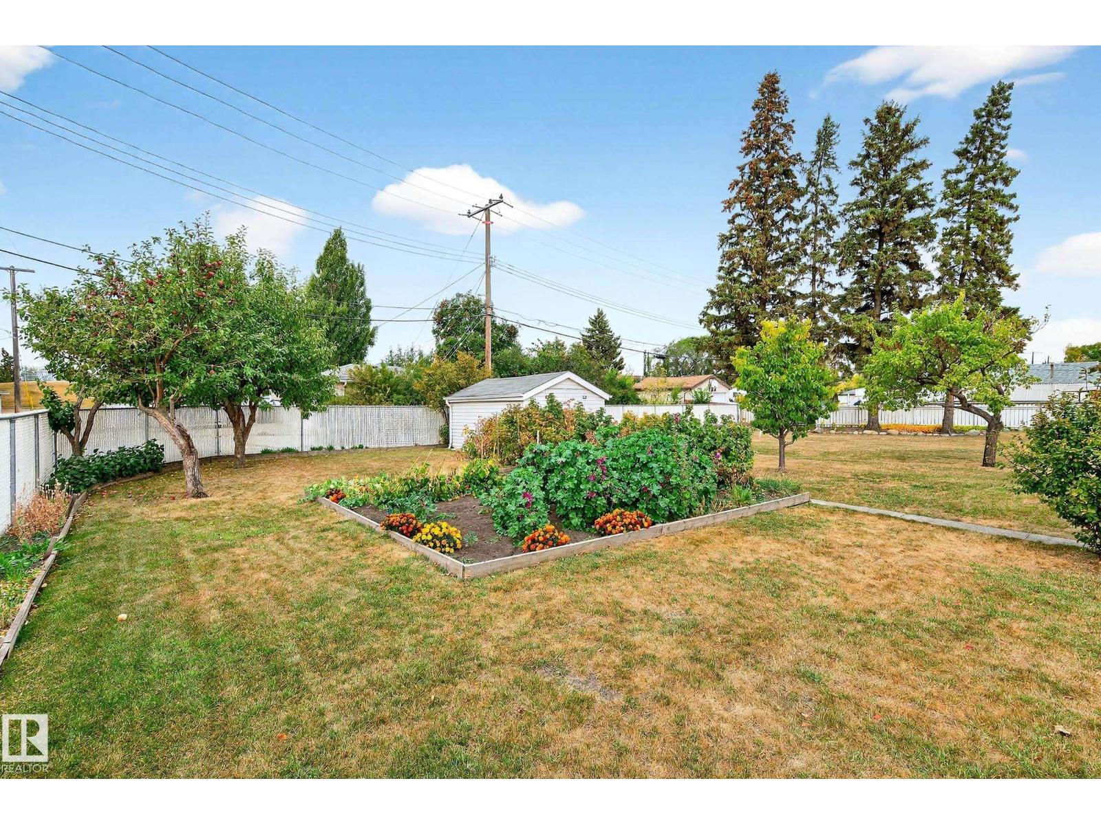 10527 133 Av Nw, Edmonton, Alberta  T5E 1E2 - Photo 38 - E4460089