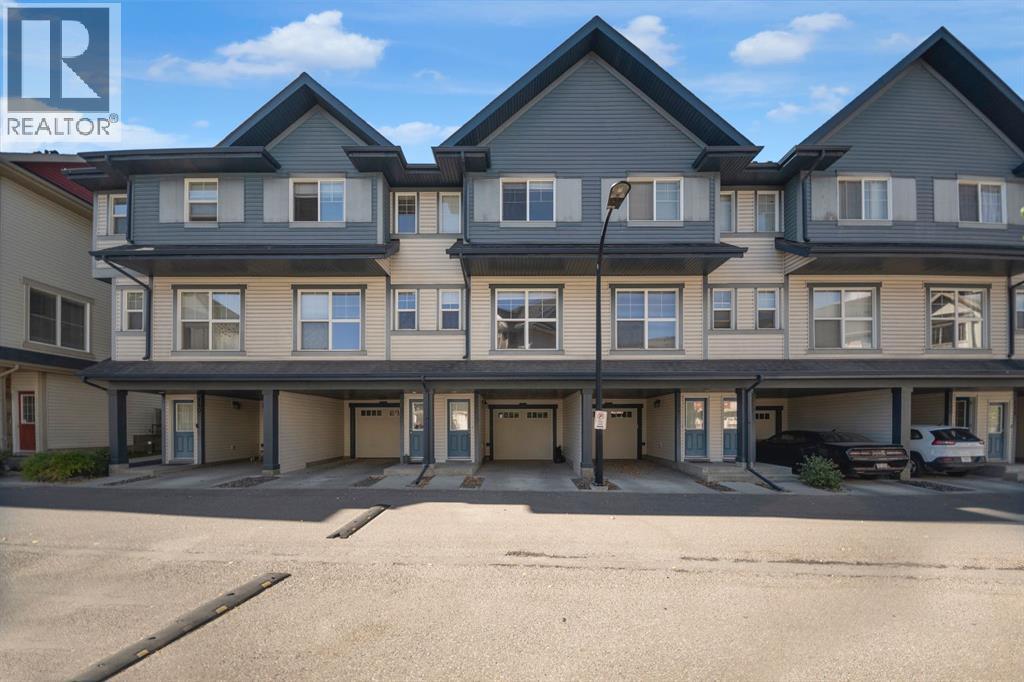 136 New Brighton Point SE, Calgary, Alberta