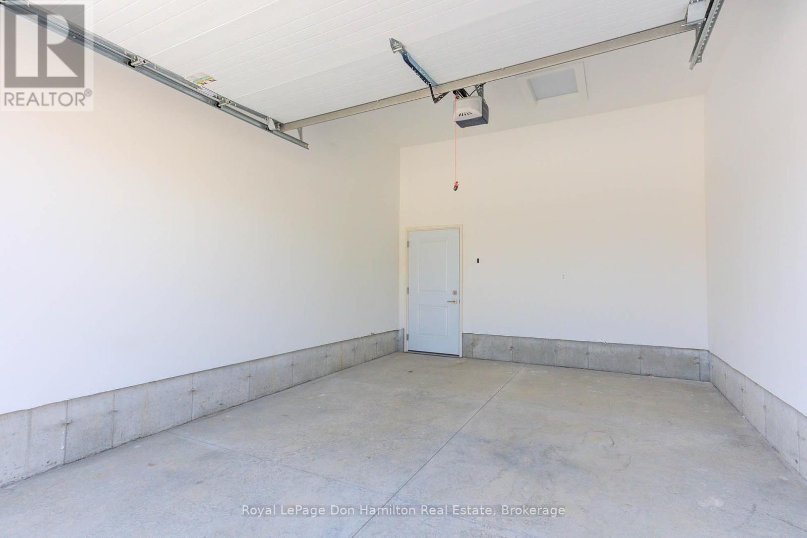 274 Queen Street S, North Perth, Ontario  N0G 1B0 - Photo 27 - X12431655
