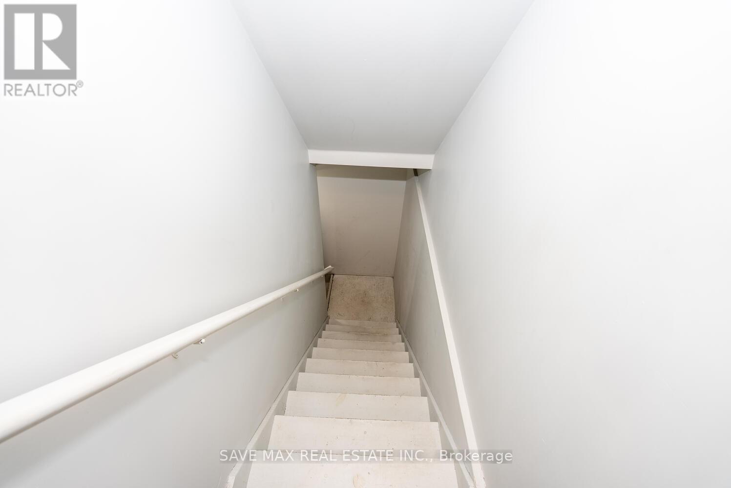 17 Primo Road, Brampton, Ontario  L7A 0Z9 - Photo 33 - W12434626
