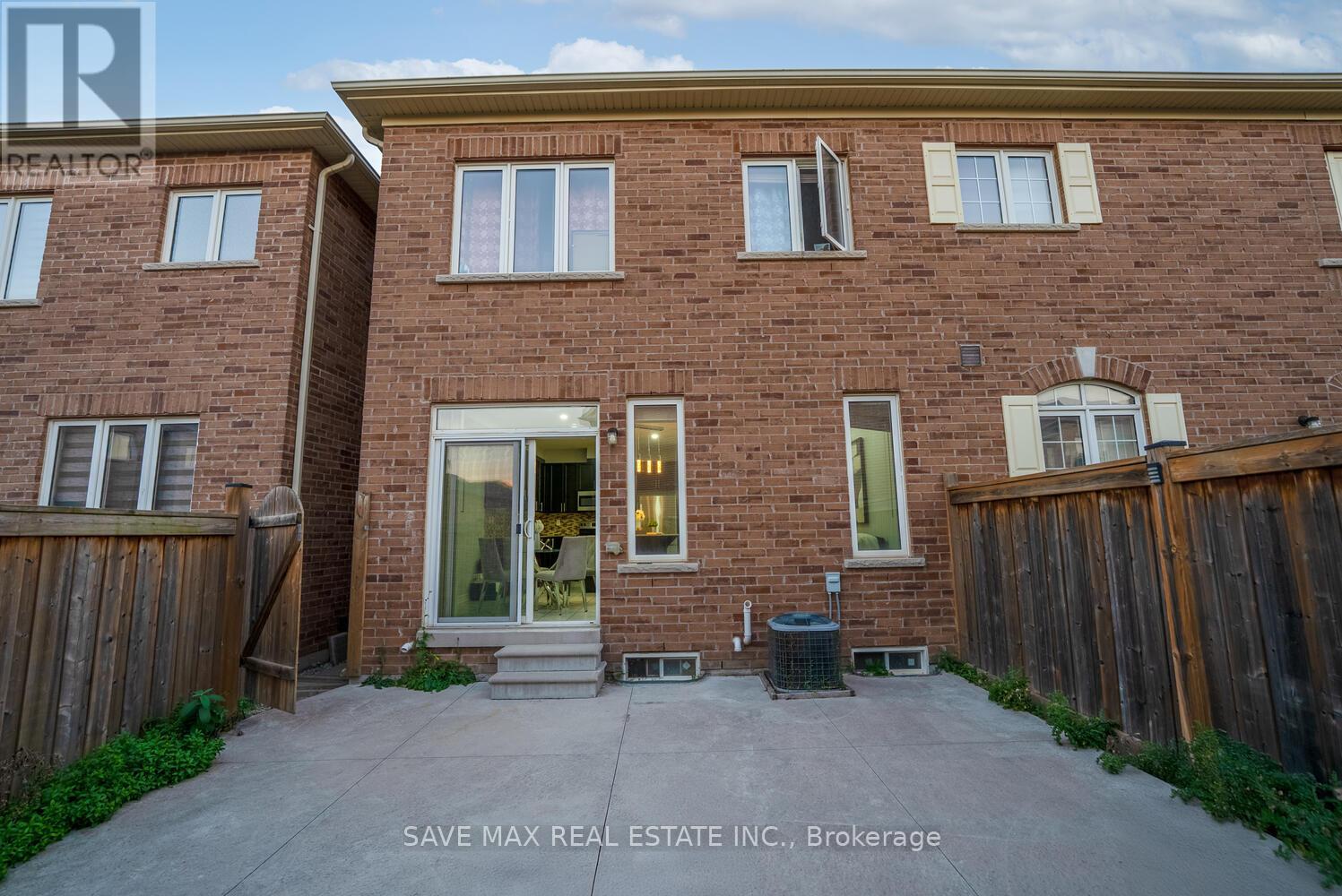 17 Primo Road, Brampton, Ontario  L7A 0Z9 - Photo 40 - W12434626
