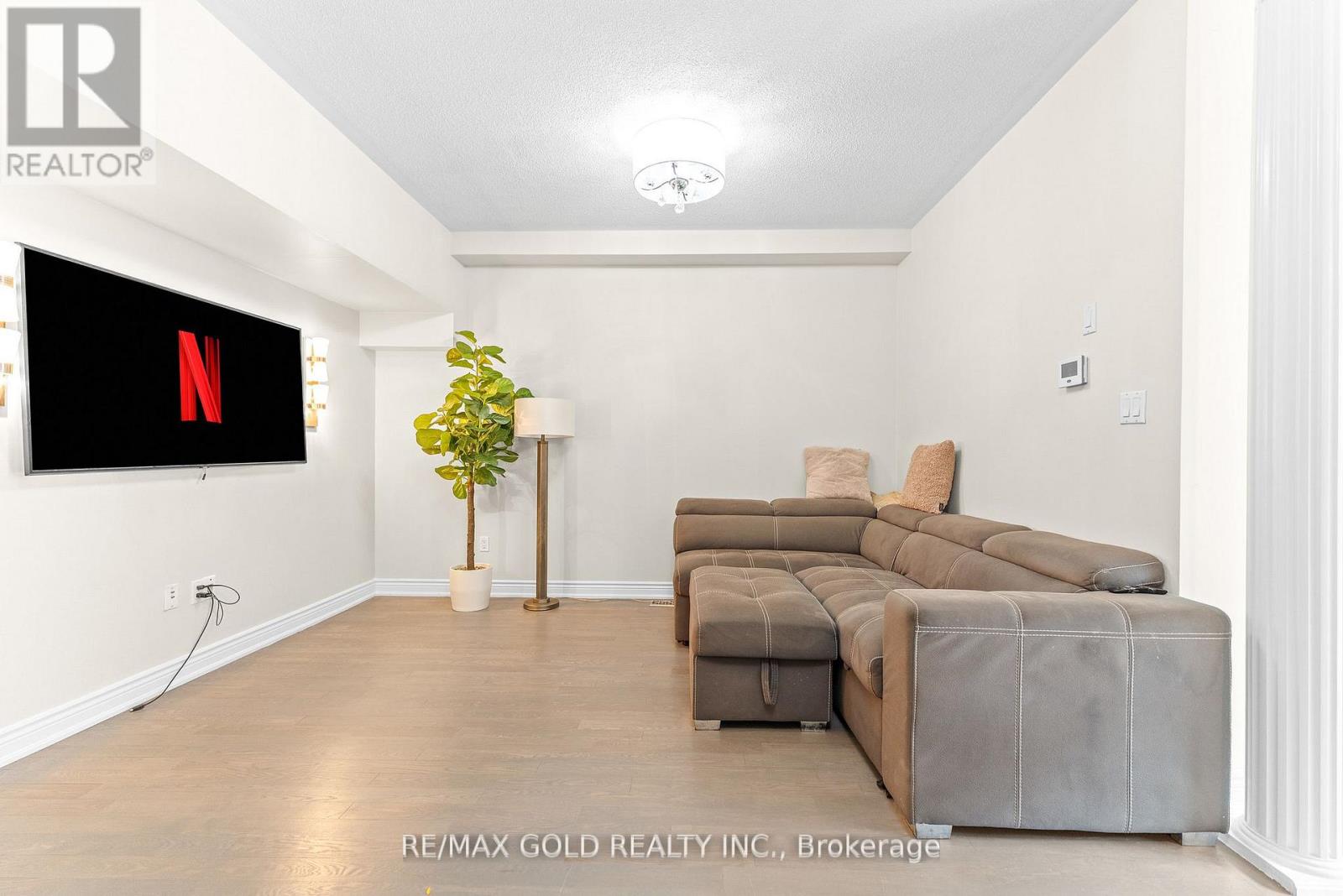 6 - 61 Nelson Street W, Brampton, Ontario  L6X 1C4 - Photo 16 - W12434654