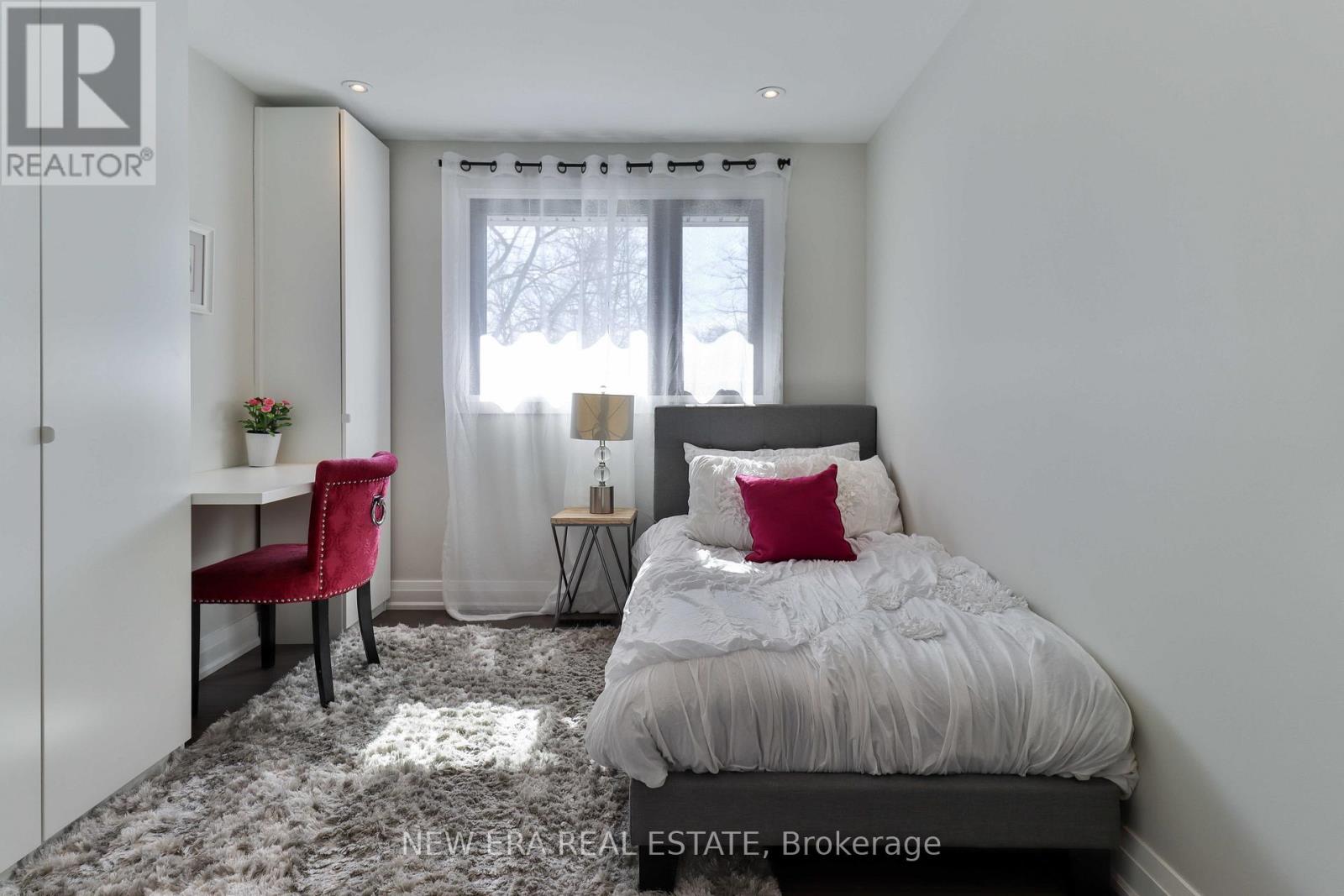1481 Chasehurst Drive, Mississauga, Ontario  L5J 3A8 - Photo 15 - W12434672