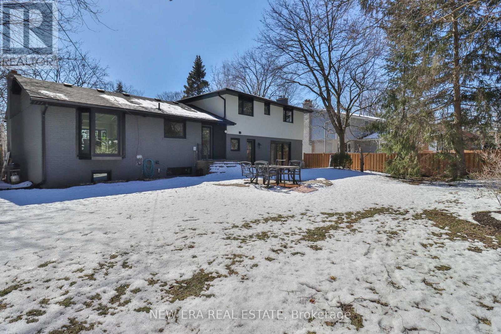 1481 Chasehurst Drive, Mississauga, Ontario  L5J 3A8 - Photo 37 - W12434672