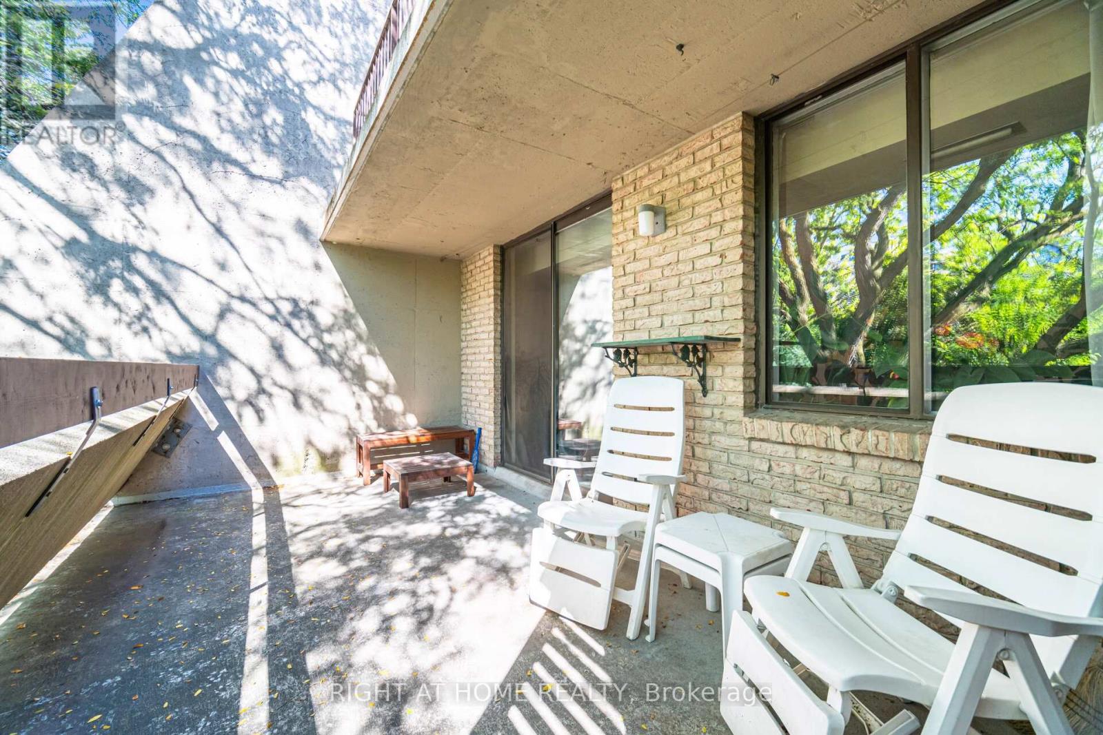 13 - 1250 Mississauga Valley Boulevard W, Mississauga, Ontario  L5A 3R6 - Photo 12 - W12434678
