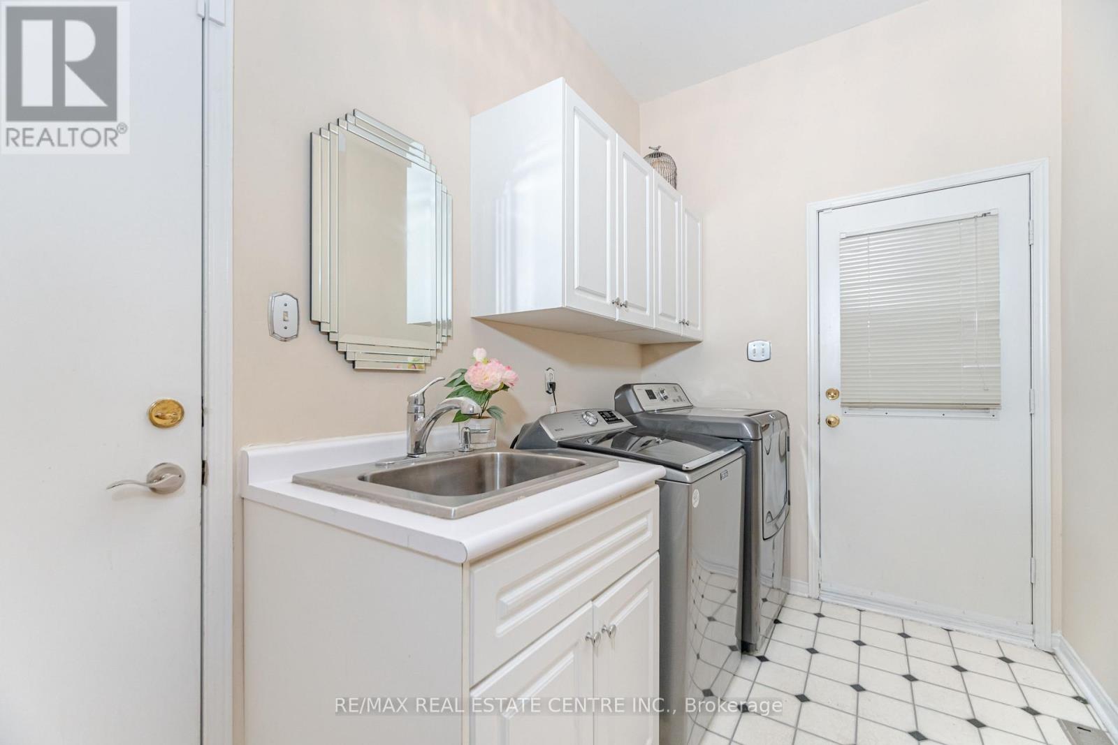 126 Eagleridge Drive, Brampton, Ontario  L6R 1E3 - Photo 26 - W12434683