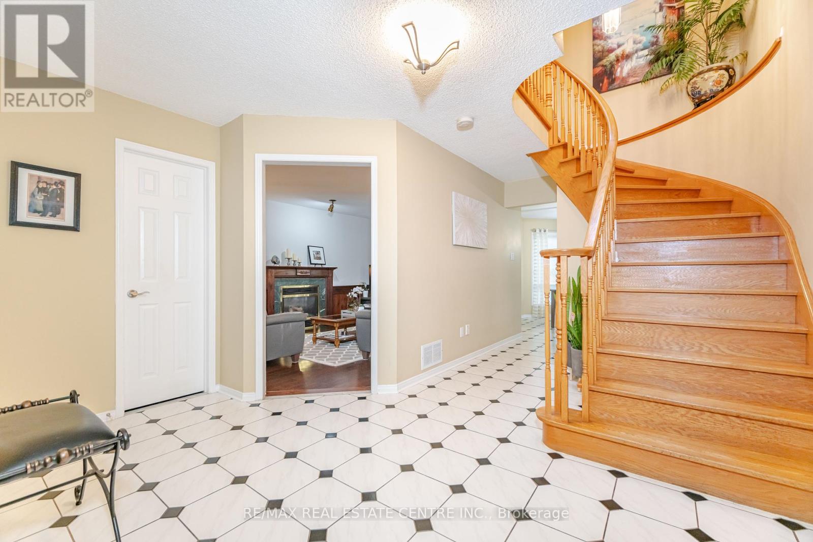 126 Eagleridge Drive, Brampton, Ontario  L6R 1E3 - Photo 27 - W12434683