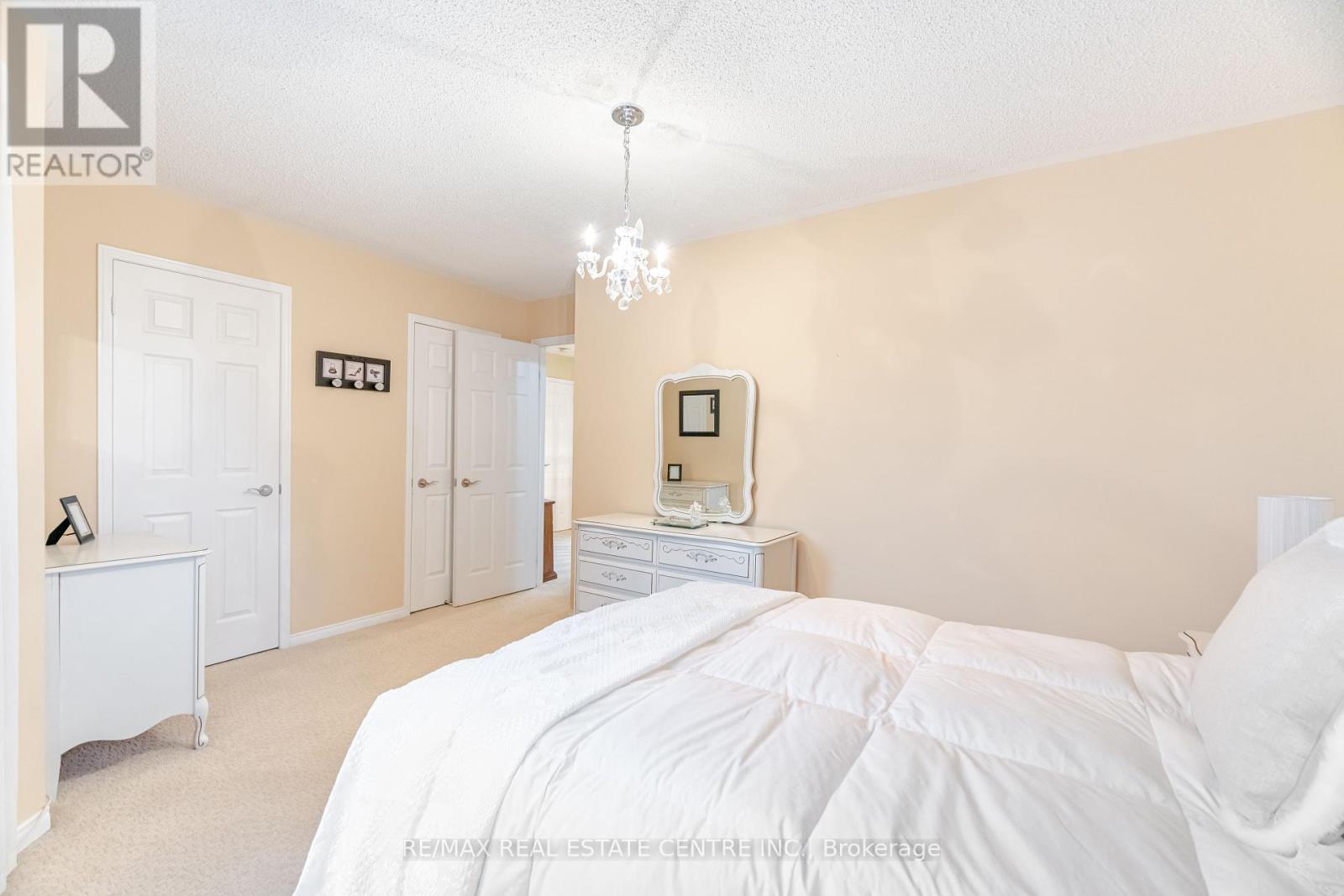 126 Eagleridge Drive, Brampton, Ontario  L6R 1E3 - Photo 39 - W12434683