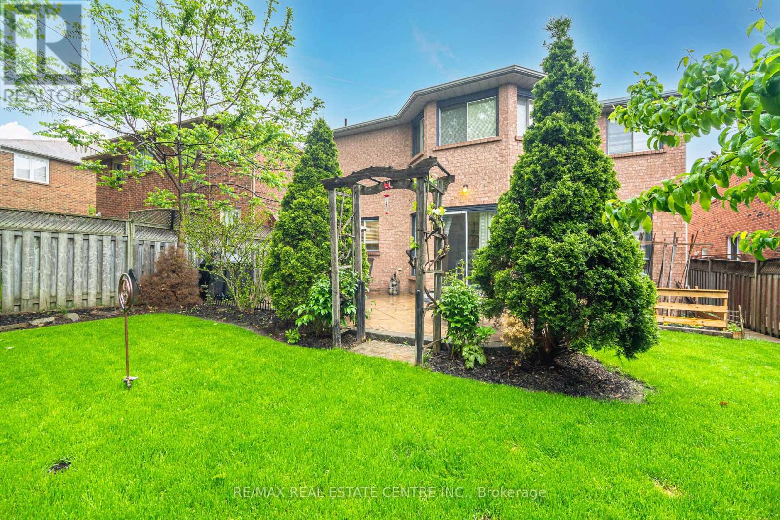 126 Eagleridge Drive, Brampton, Ontario  L6R 1E3 - Photo 50 - W12434683