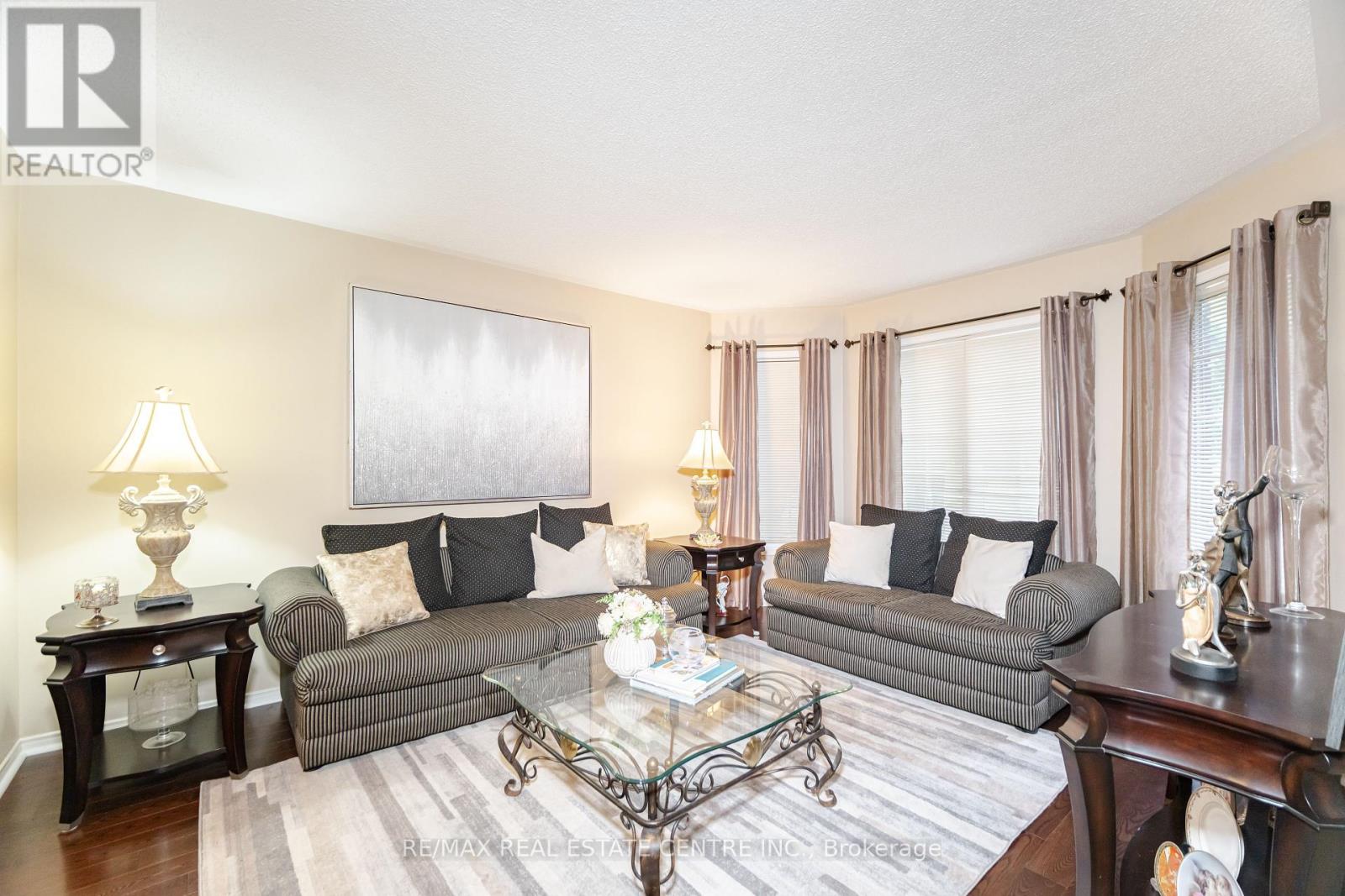 126 Eagleridge Drive, Brampton, Ontario  L6R 1E3 - Photo 8 - W12434683