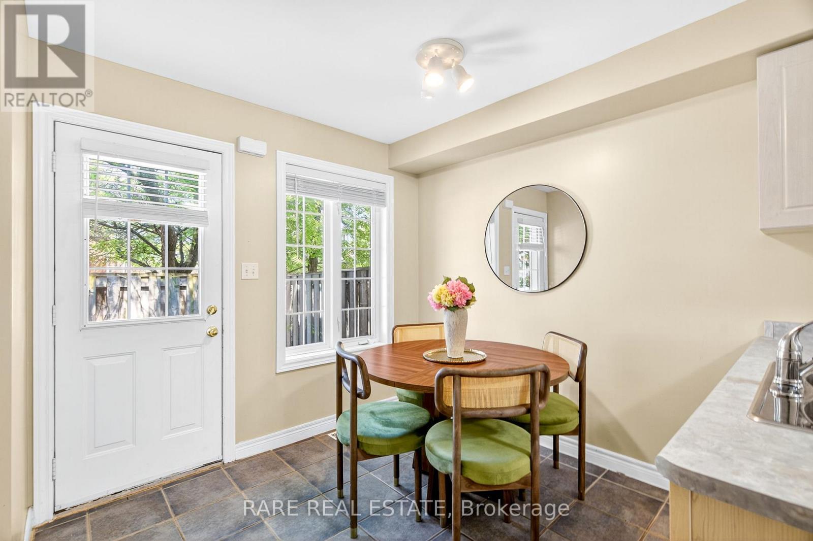 12 - 1750 Creek Way, Burlington, Ontario  L7L 7E2 - Photo 2 - W12434708