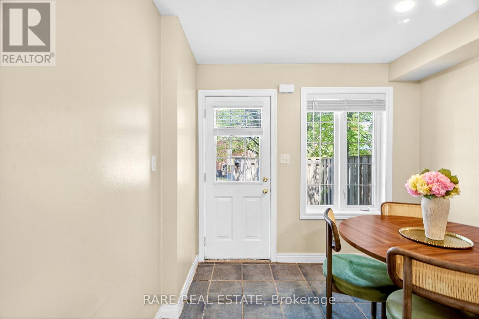 12 - 1750 Creek Way, Burlington, Ontario  L7L 7E2 - Photo 6 - W12434708