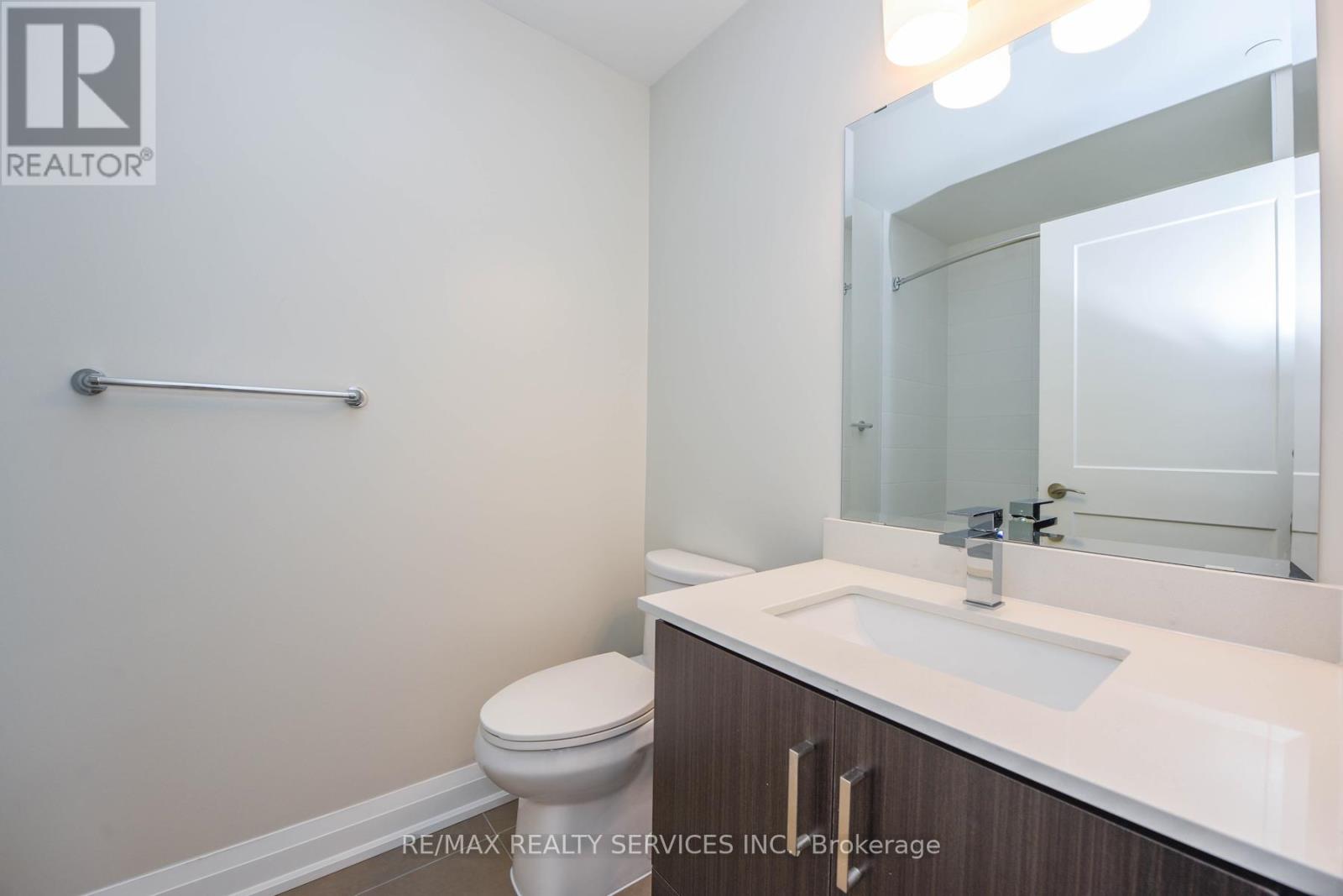 2103 - 15 Lynch Street, Brampton (Queen Street Corridor), Ontario  L6W 2Z8 - Photo 3 - W12434732