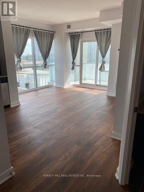 1209 - 5740 Yonge Street, Toronto, Ontario  M2M 0B1 - Photo 2 - C12434790