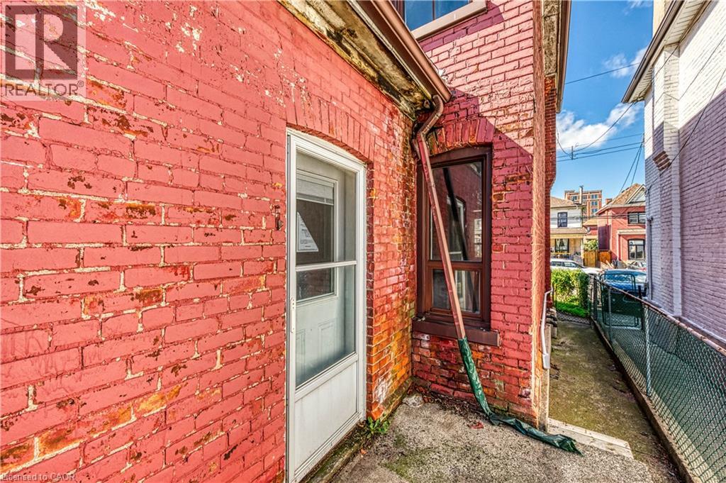 36 Fullerton Avenue, Hamilton, Ontario  L8L 6G8 - Photo 7 - 40774485