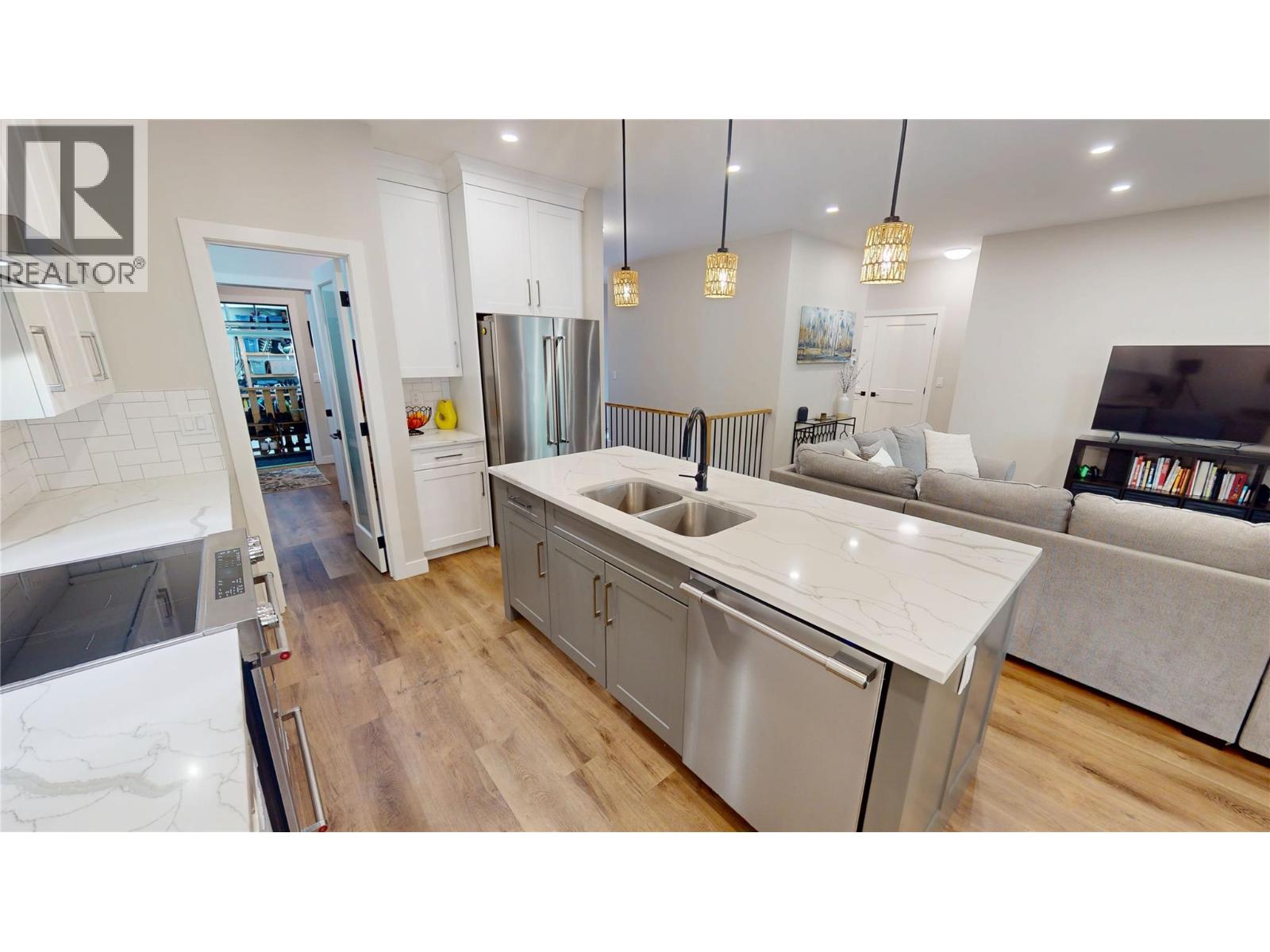 144 River Drive, Cranbrook, British Columbia  V1C 0C6 - Photo 11 - 10364506