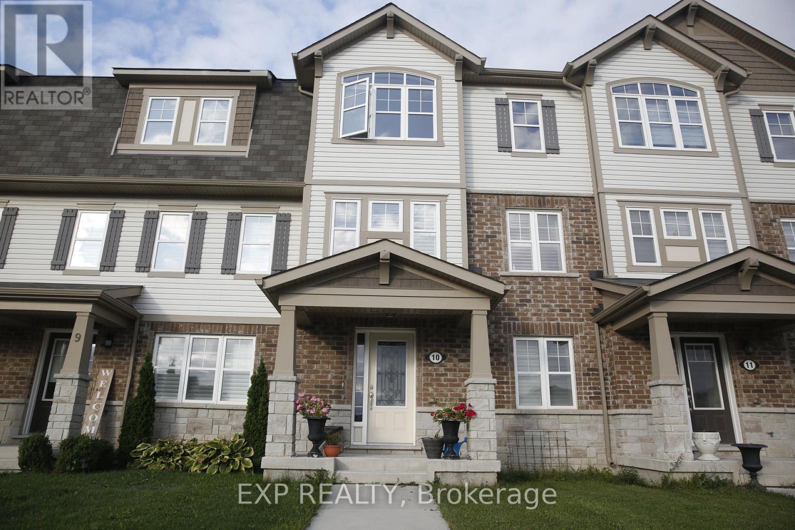 10 - 230 Avondsyde Boulevard, Hamilton, Ontario  L8B 1T9 - Photo 1 - X12434628