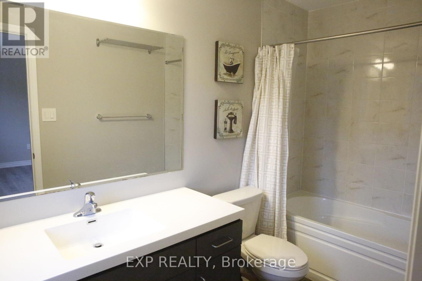 10 - 230 Avondsyde Boulevard, Hamilton, Ontario  L8B 1T9 - Photo 5 - X12434628