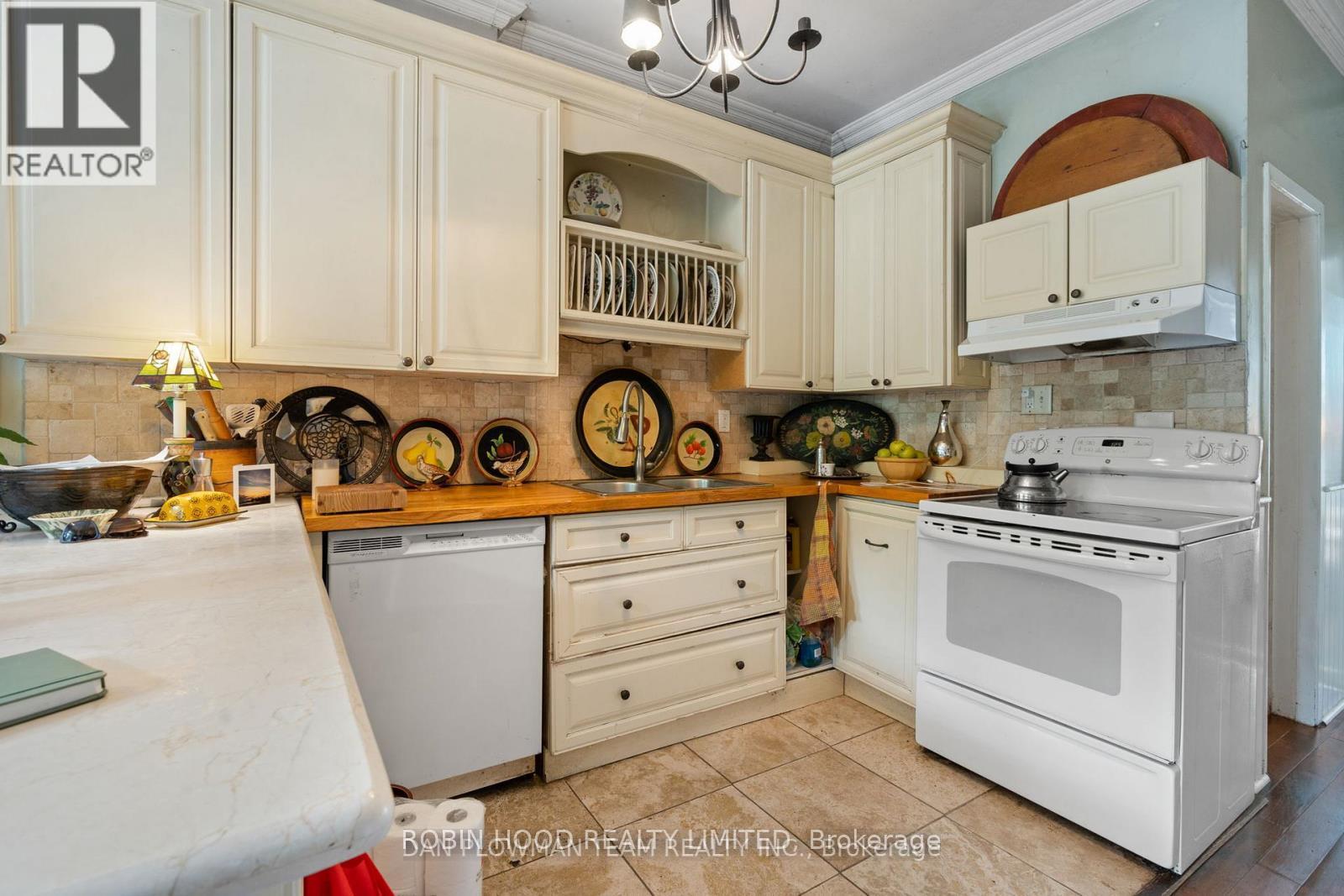 11 Isabel Street, Belleville, Ontario  K8P 3N4 - Photo 31 - X12434680