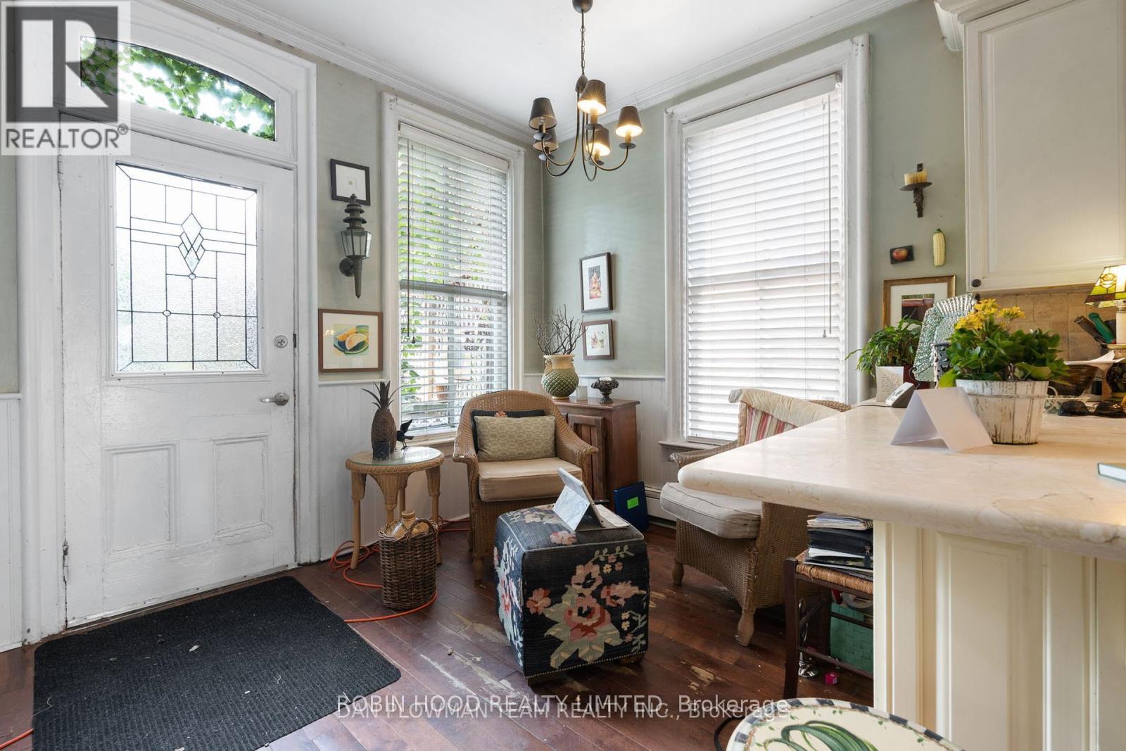 11 Isabel Street, Belleville, Ontario  K8P 3N4 - Photo 9 - X12434680